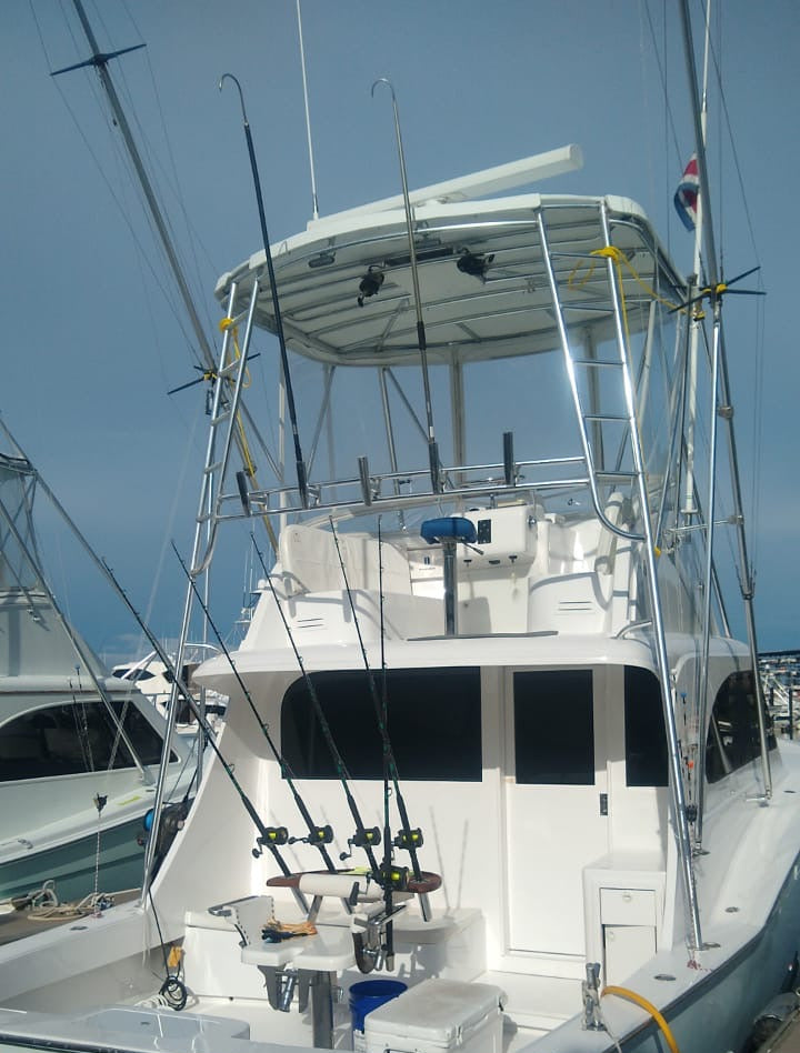37' Sportfishing Boat