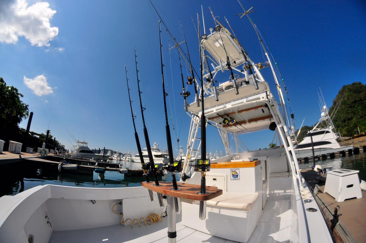 28' Sportfishing Boat